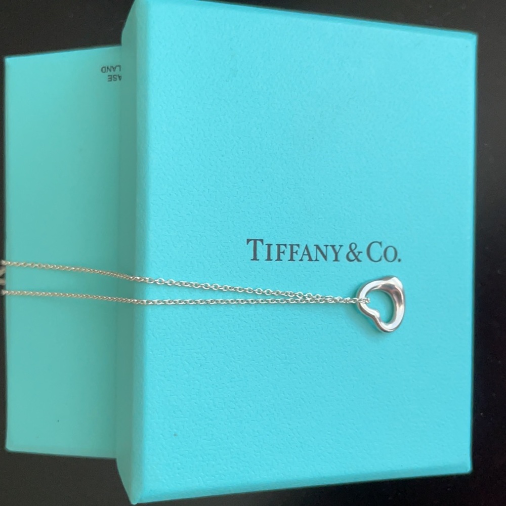 Tiffany and Co Elsa Peretti open heart pendant necklace